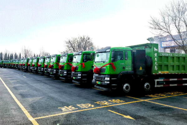 优德唯一官网新能源沉卡南北两地齐交付，，，，，共筑绿色运输新生态！